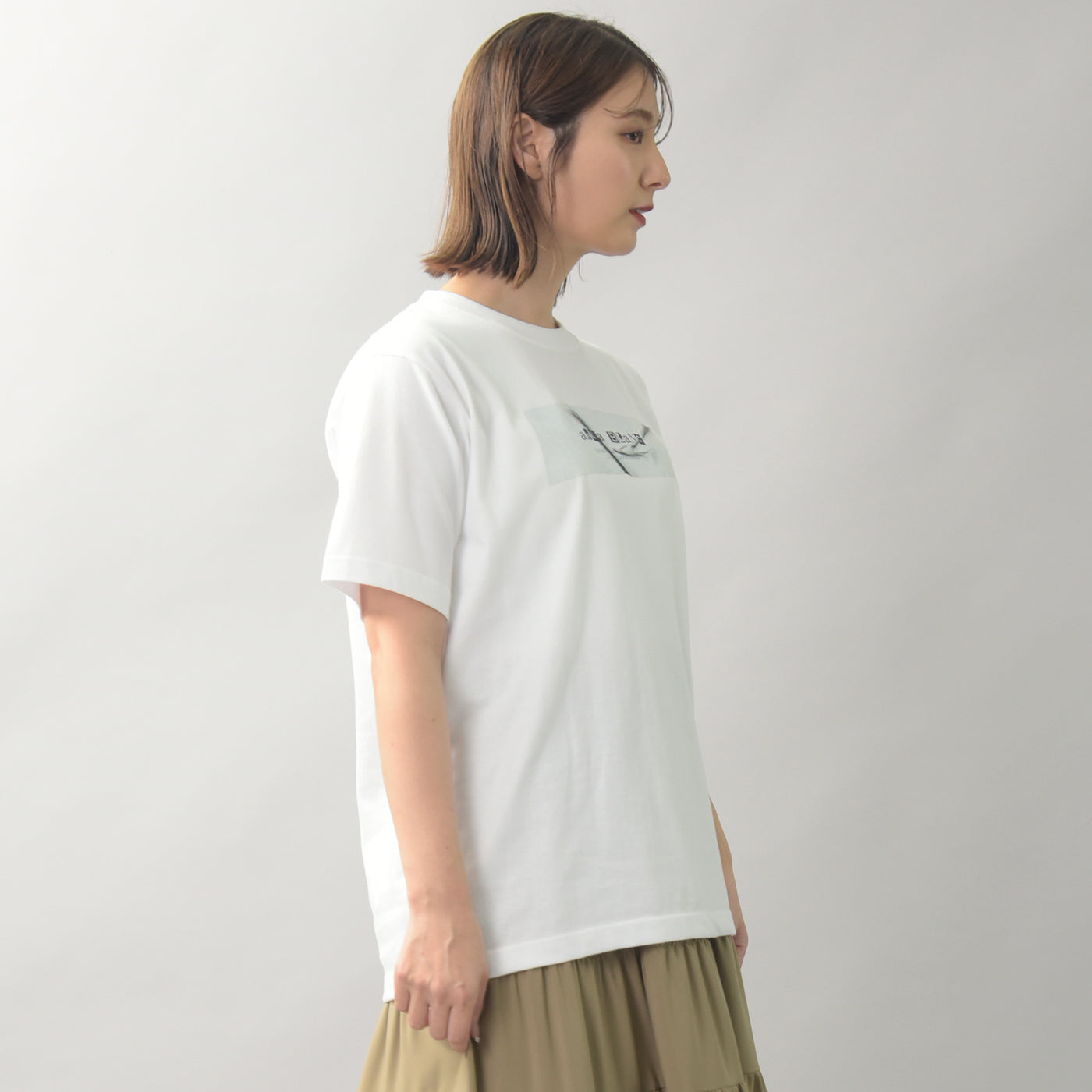 ボックスロゴプリントTシャツ