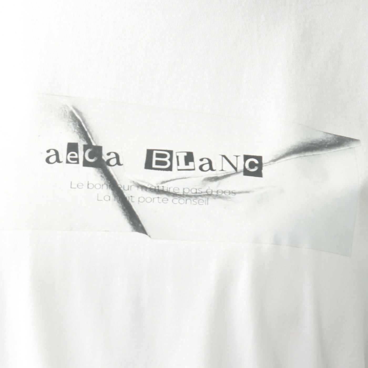 ボックスロゴプリントTシャツ