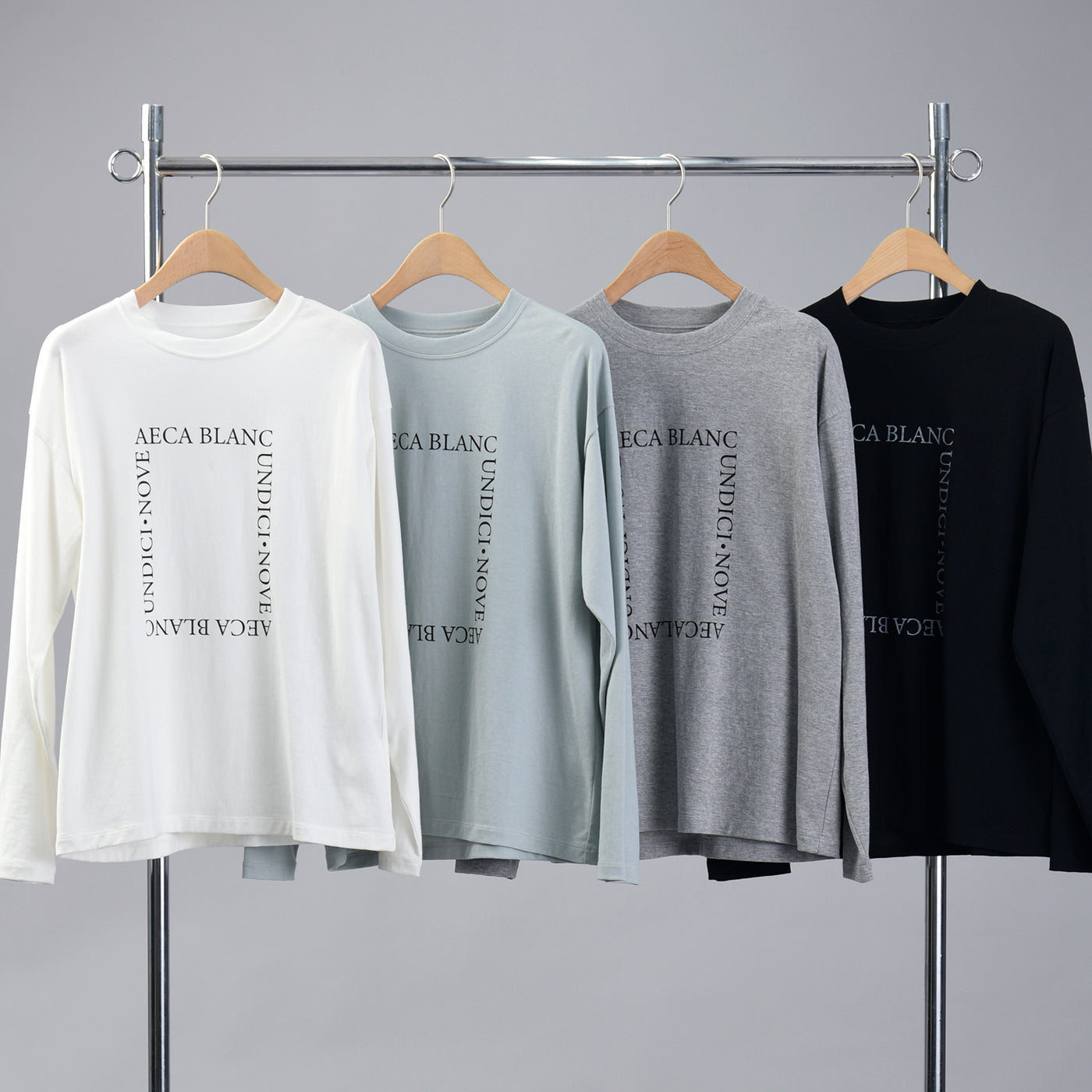 スクエアロゴプリント長袖Tシャツ