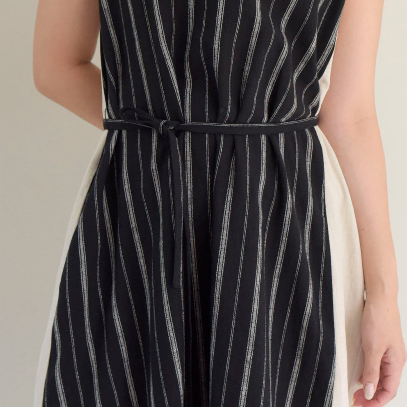 【ONLINE SHOP 限定価格】コットンリネンタック前後2WAYワンピース