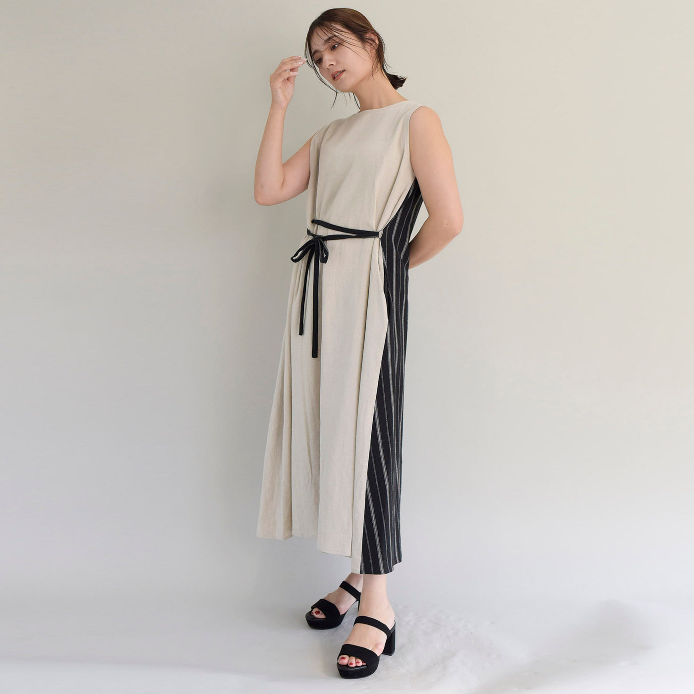 【ONLINE SHOP 限定価格】コットンリネンタック前後2WAYワンピース
