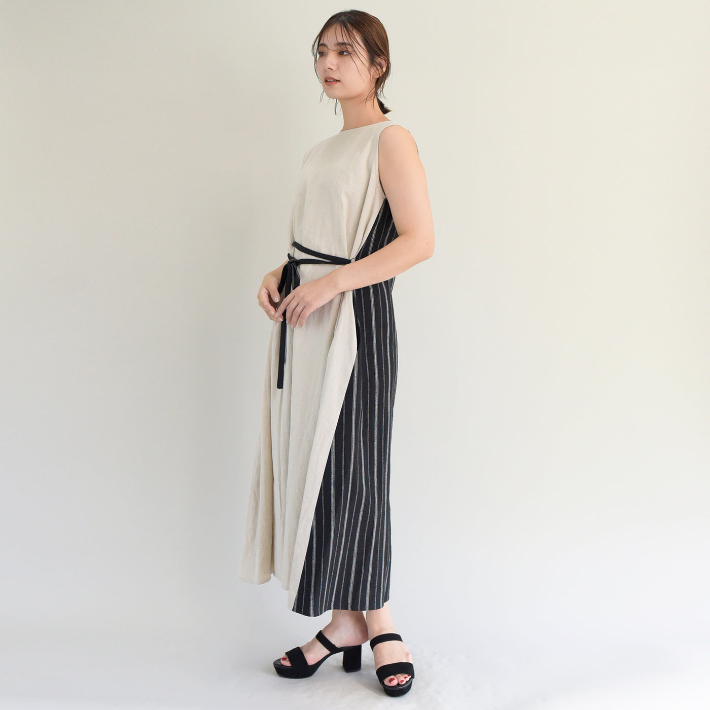 【ONLINE SHOP 限定価格】コットンリネンタック前後2WAYワンピース