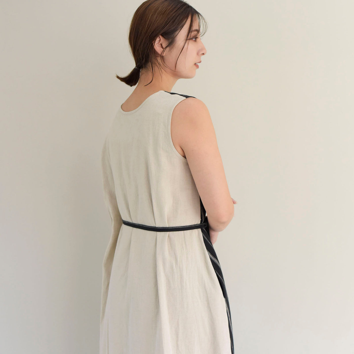 【ONLINE SHOP 限定価格】コットンリネンタック前後2WAYワンピース