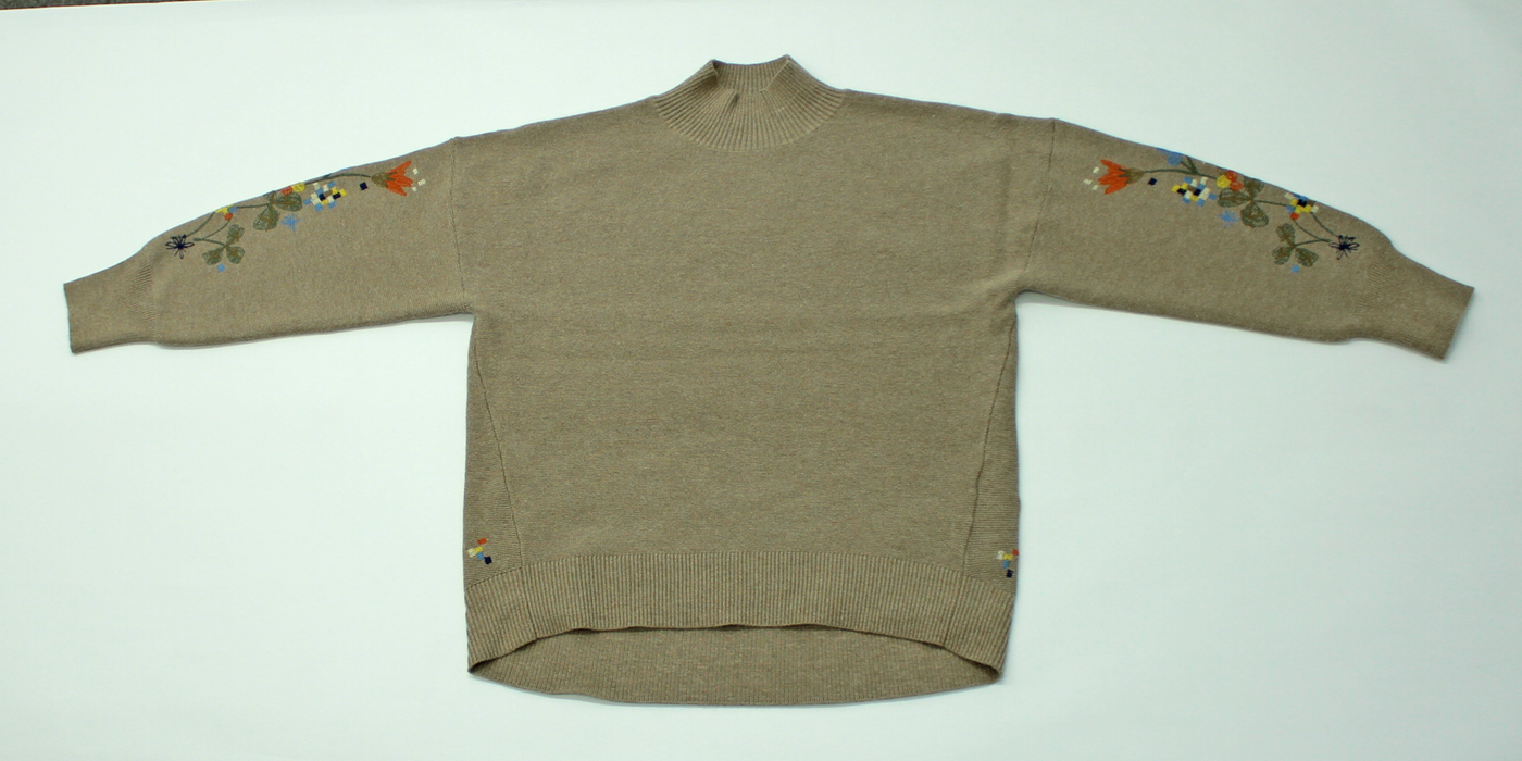 袖刺繍　ワイドセーター 4635341